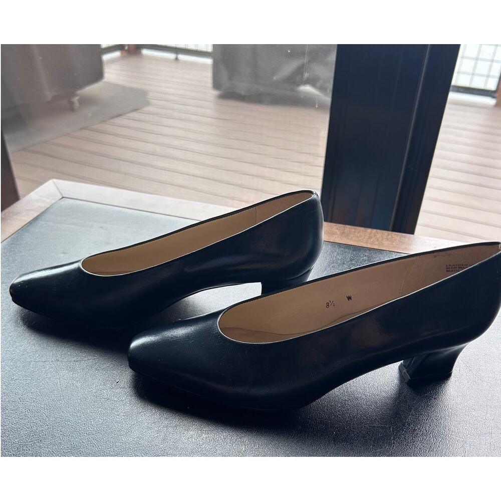 Vintage Etienne Aigner Sevilla Pumps Navy Leather Square Toe 8.5W Made Spain - Picture 4 of 4